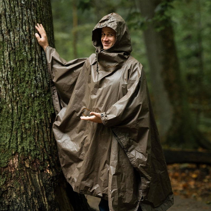 Poncho de pluie imperméable à capuche olive de l'armée allemande pour temps humide