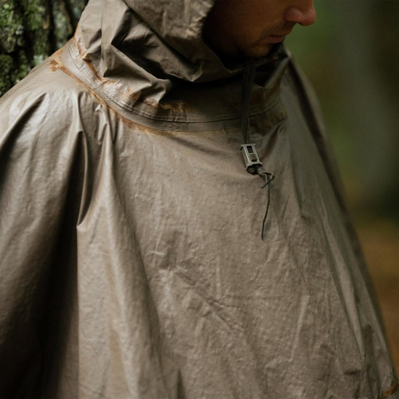 Poncho de pluie imperméable à capuche olive de l'armée allemande pour temps humide